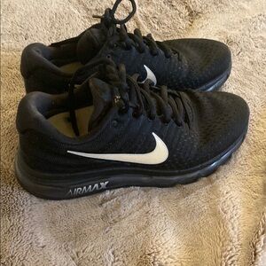 Nike Air Max Women’s 2017 Black Sneakers